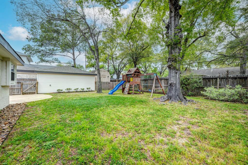 13926 Queensbury Lane