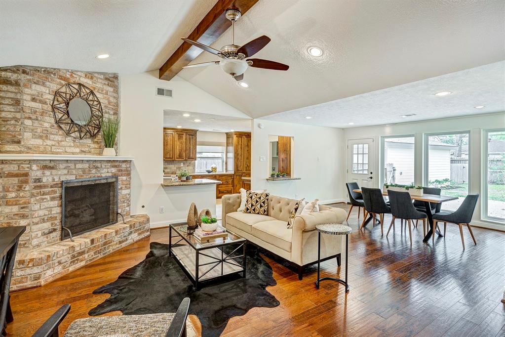 13926 Queensbury Lane