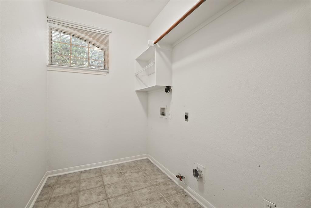 1903 Willow Lakes Drive