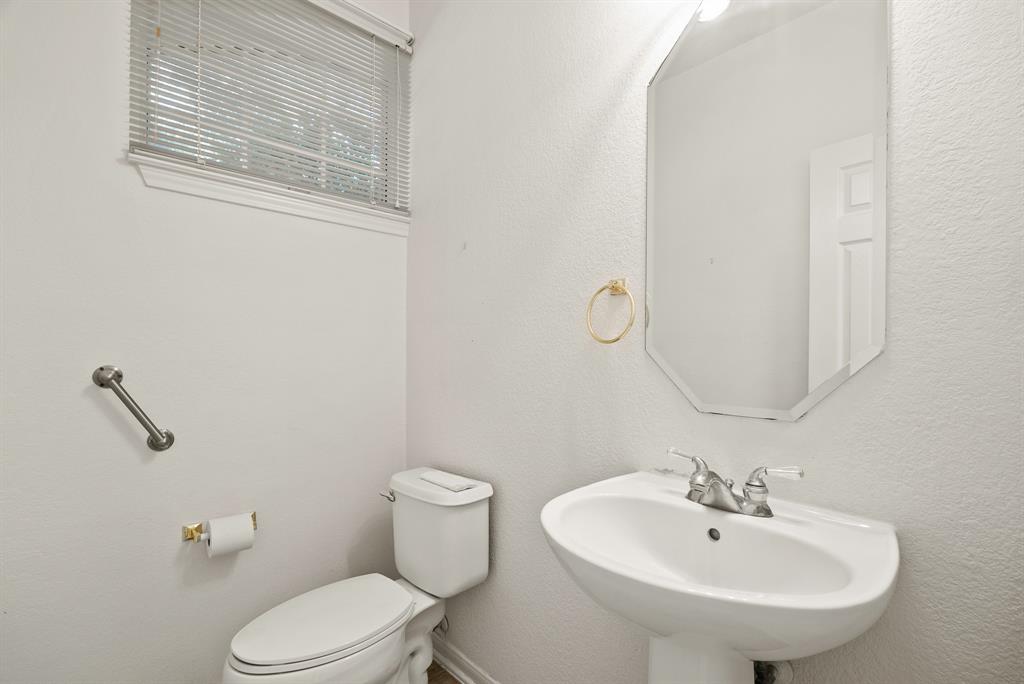 1903 Willow Lakes Drive