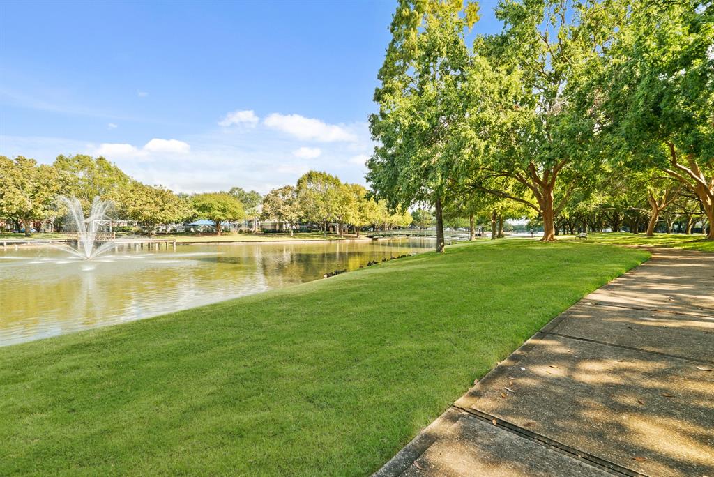 1903 Willow Lakes Drive