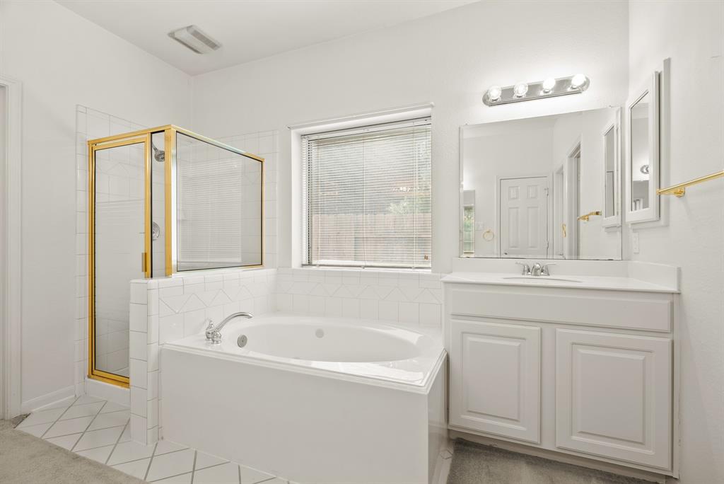 1903 Willow Lakes Drive