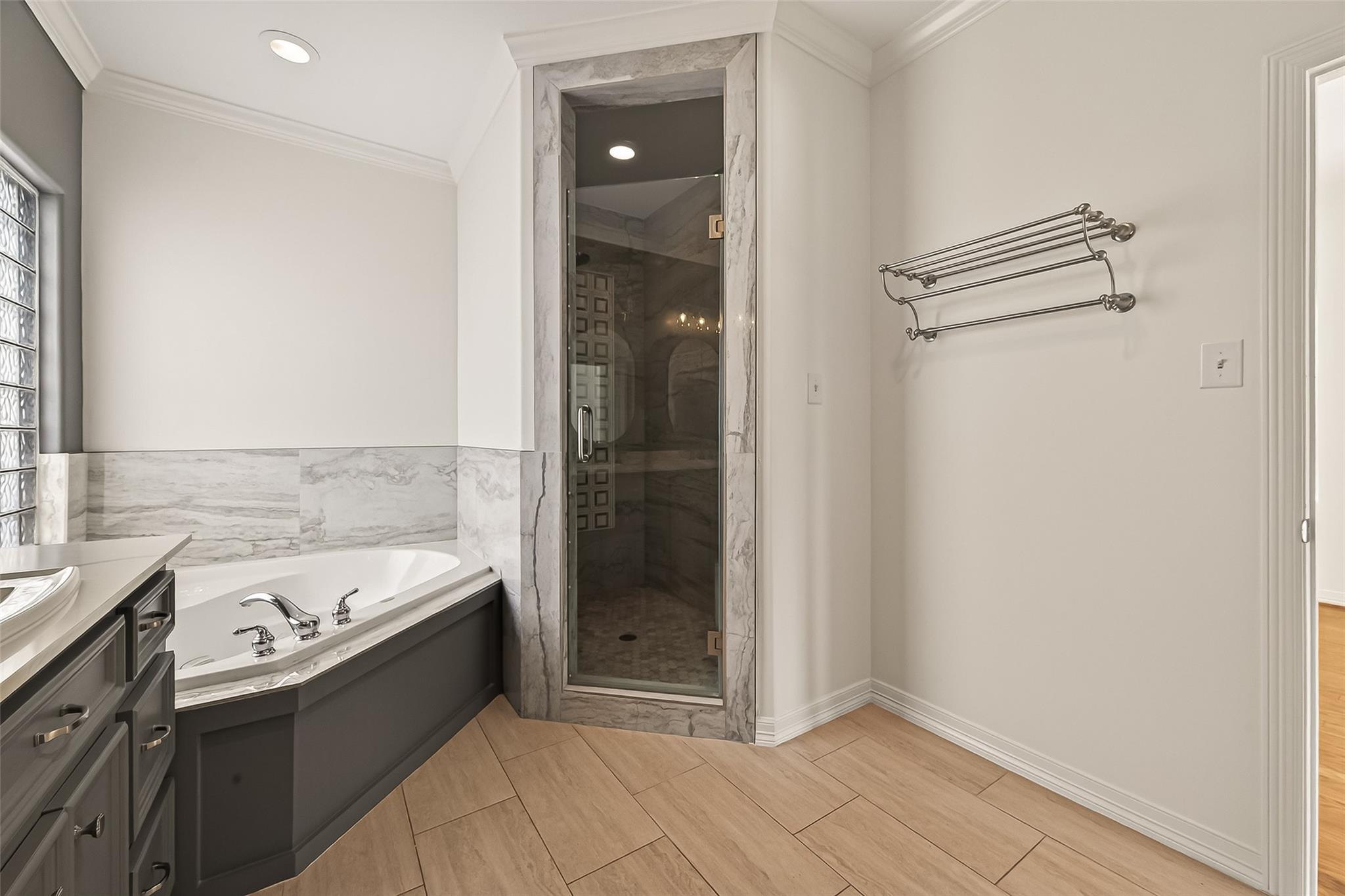 1408 W 25th Street