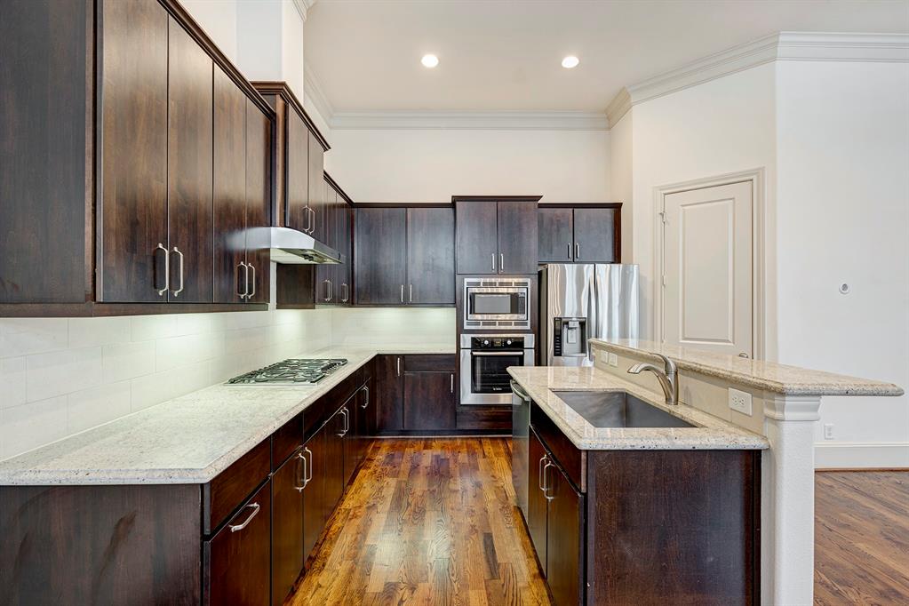 401 W 17th Street