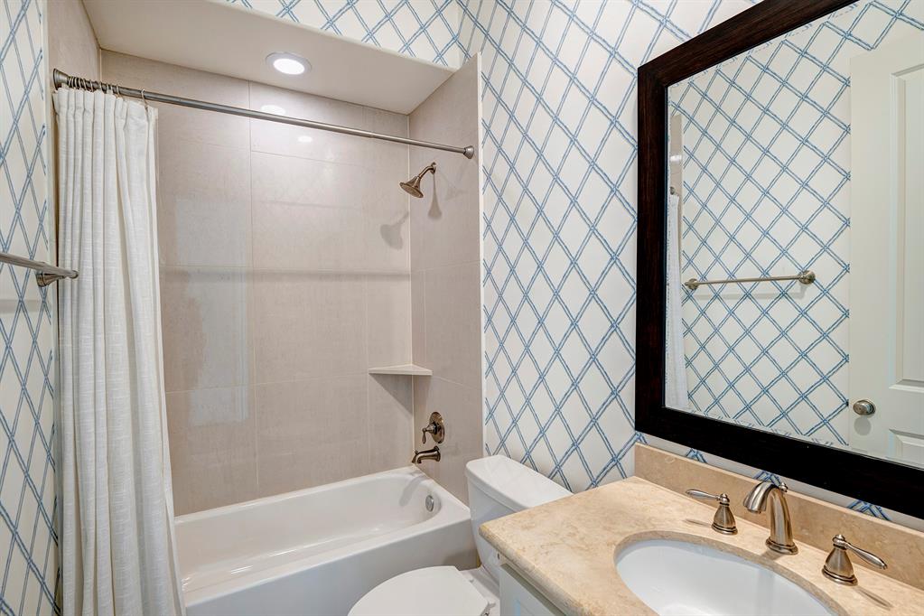 401 W 17th Street