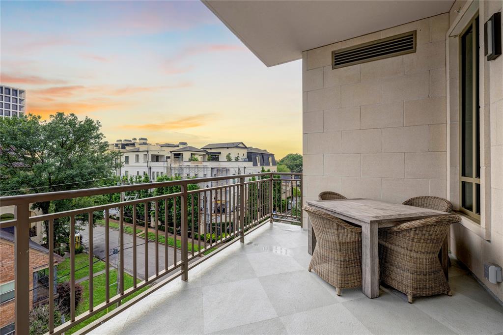 2325 Welch Street # 405