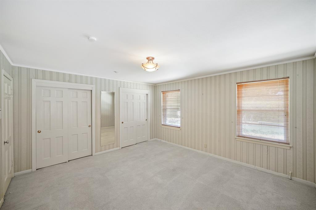4418 Creekbend Drive