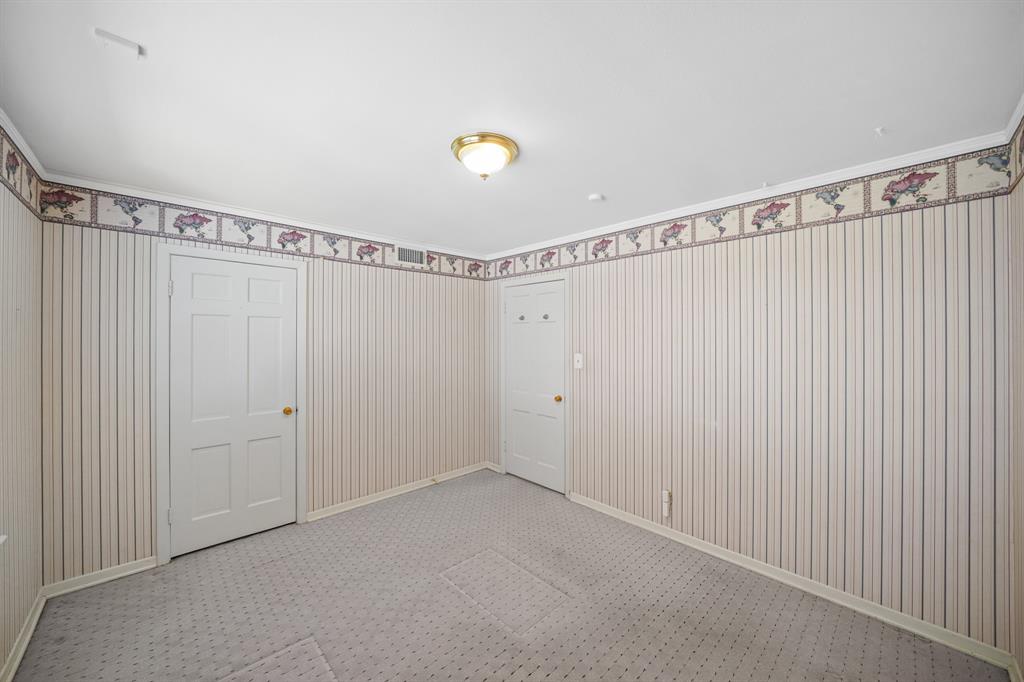 4418 Creekbend Drive
