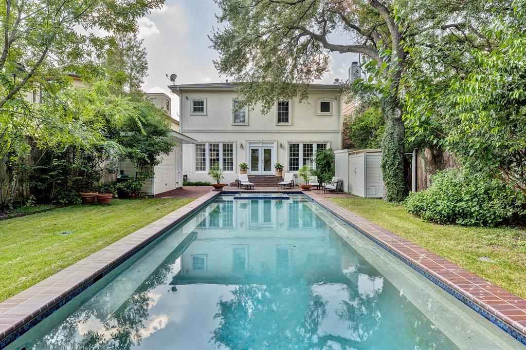 6435 Vanderbilt Street