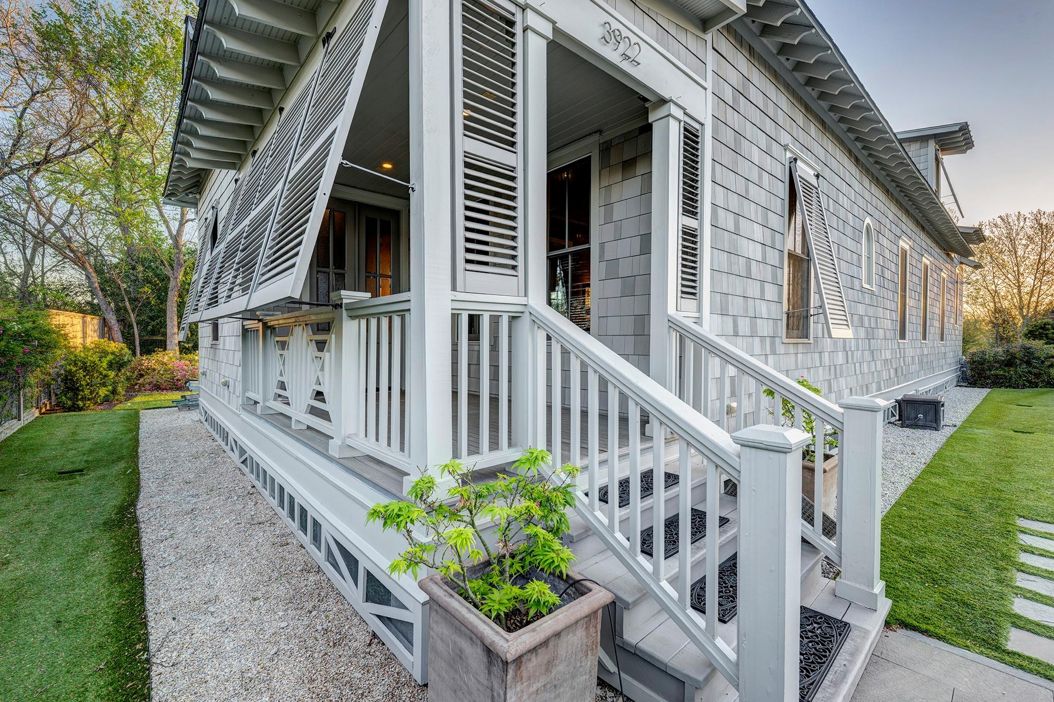 3922 Cotswold Street