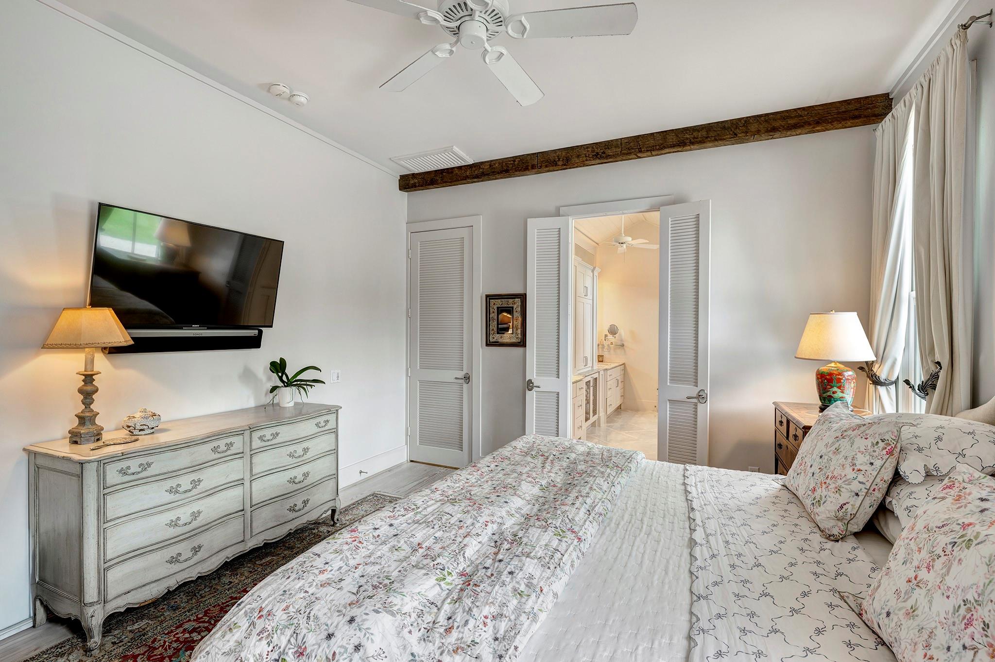 3922 Cotswold Street