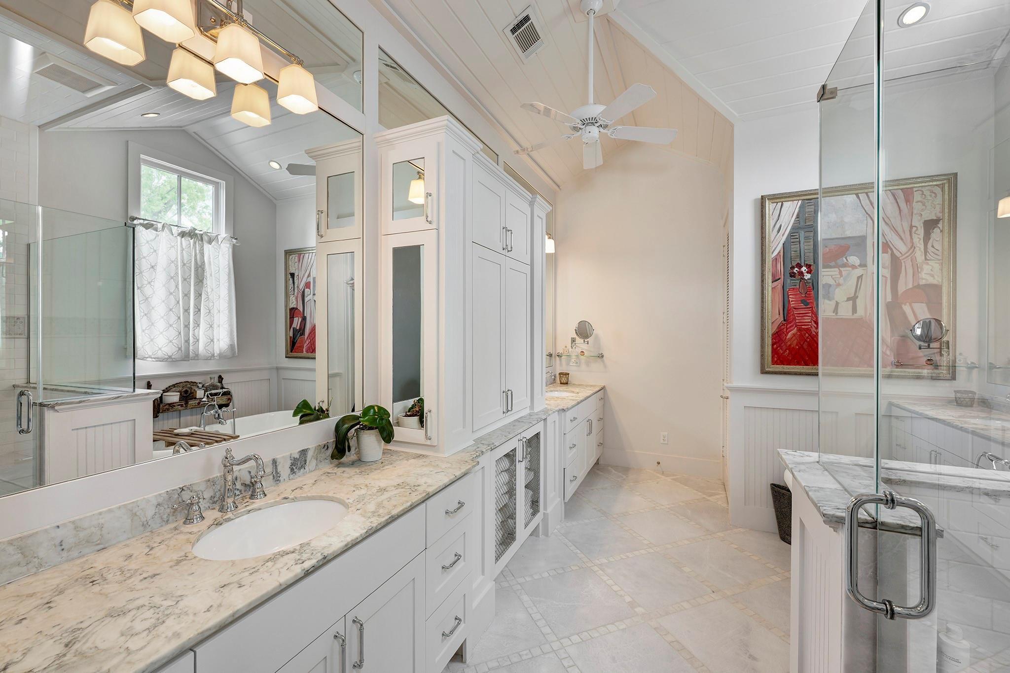 3922 Cotswold Street