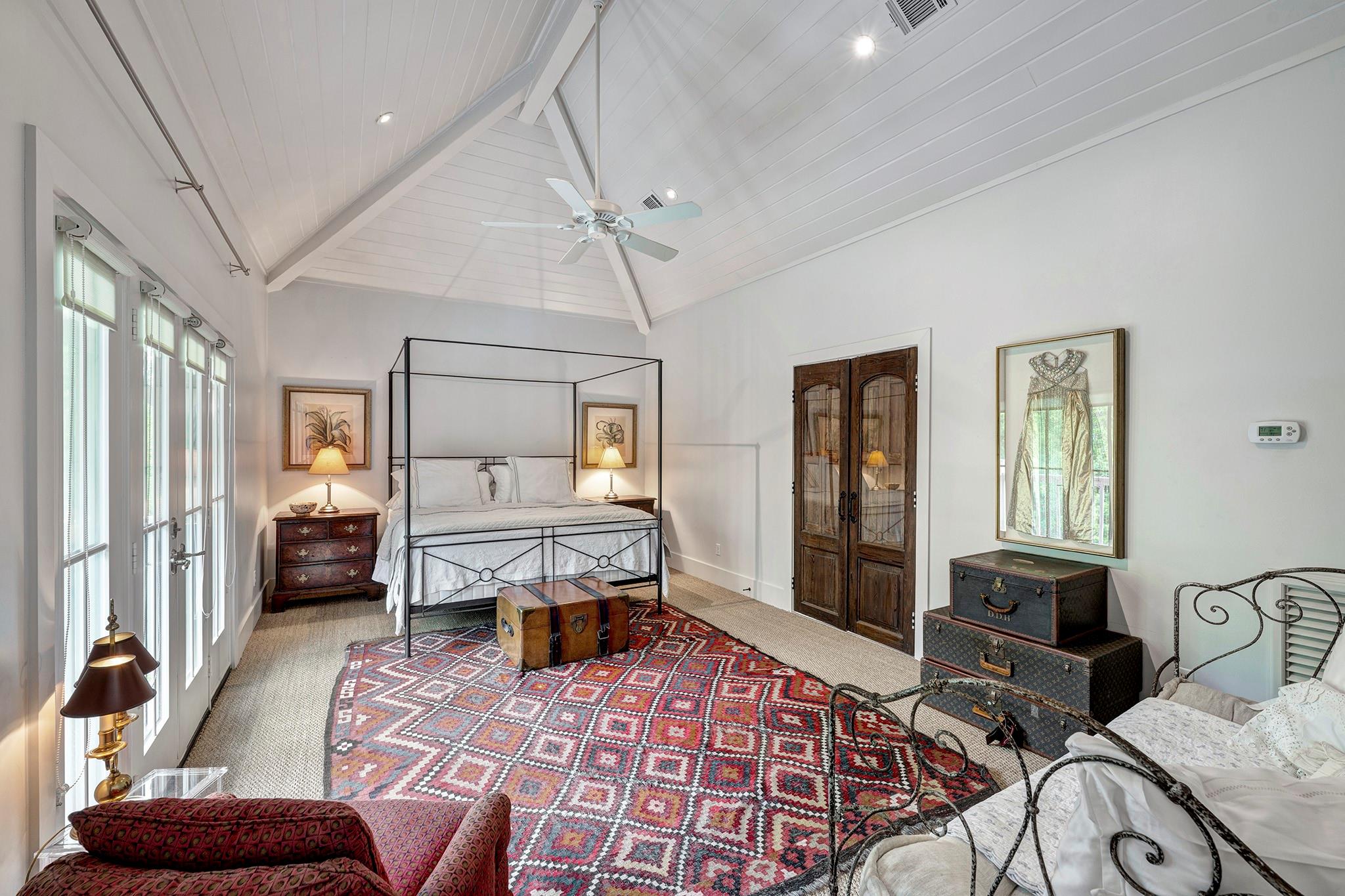 3922 Cotswold Street