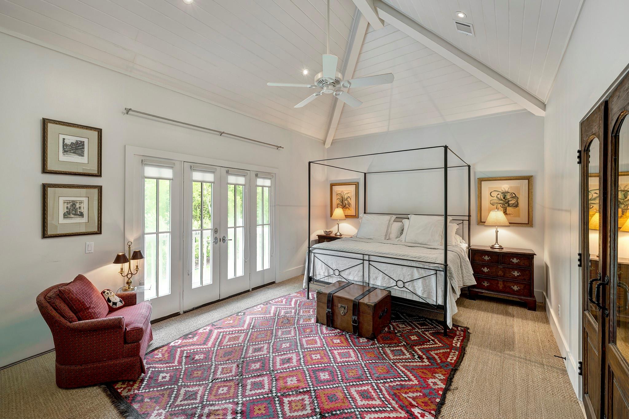 3922 Cotswold Street