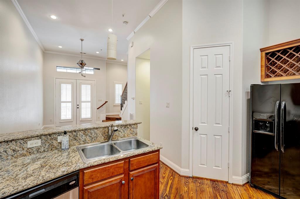 2346 Camden Drive # C