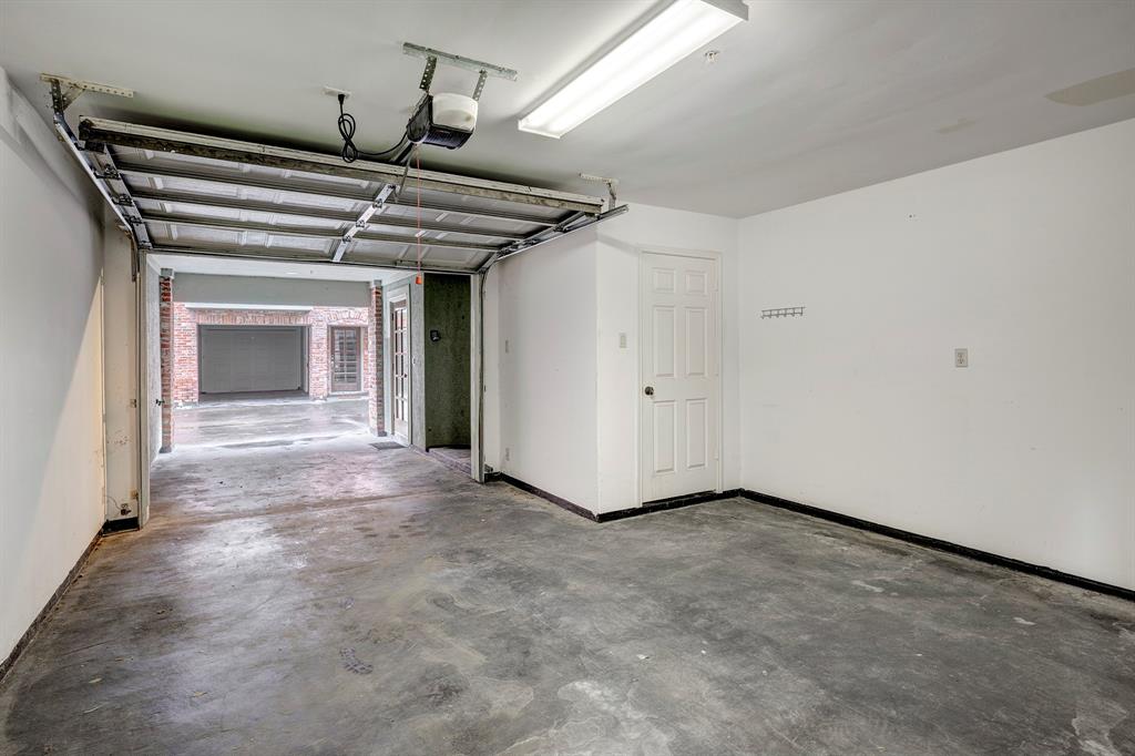 2346 Camden Drive # C