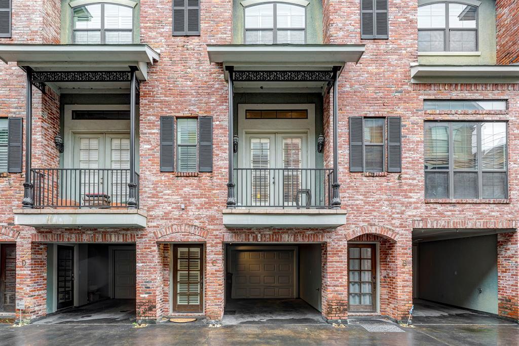 2346 Camden Drive # C