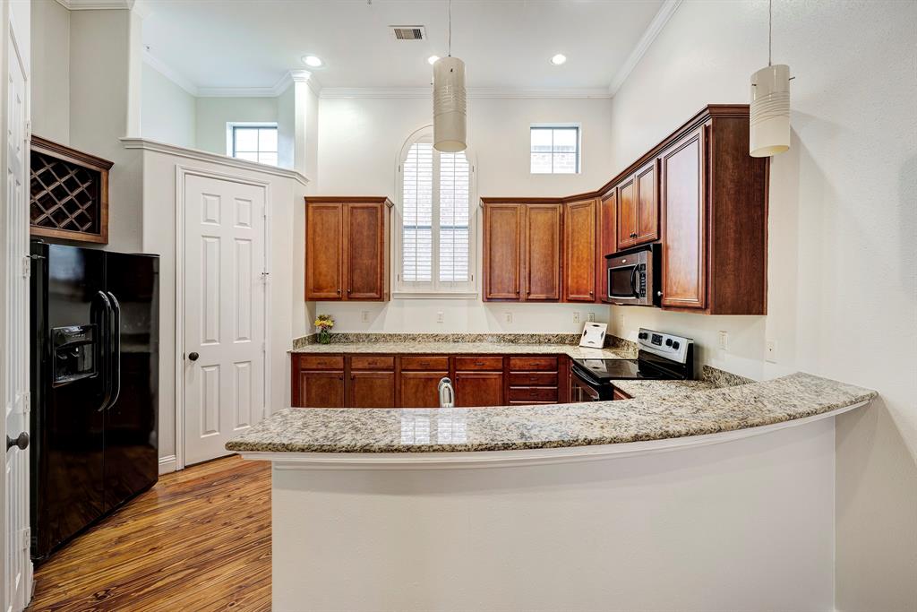 2346 Camden Drive # C