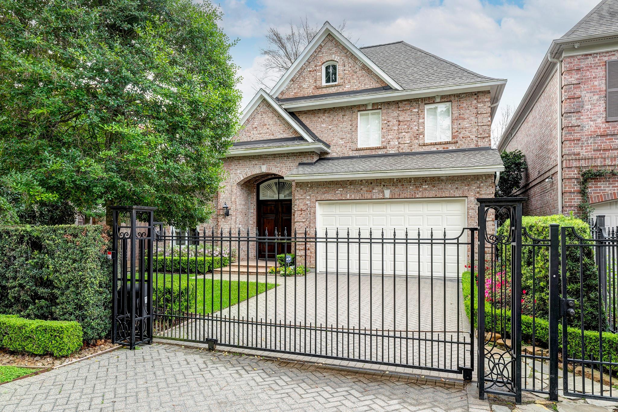5469 Briar Drive