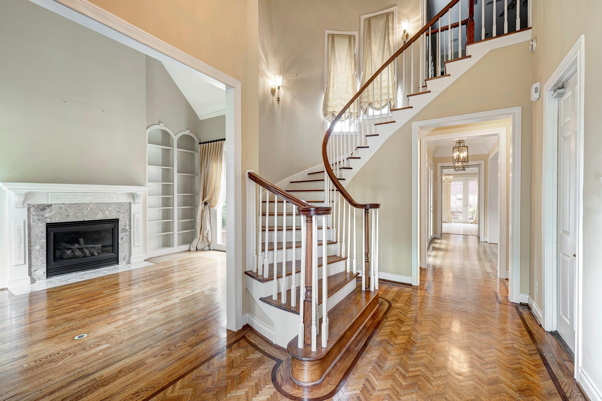 5469 Briar Drive