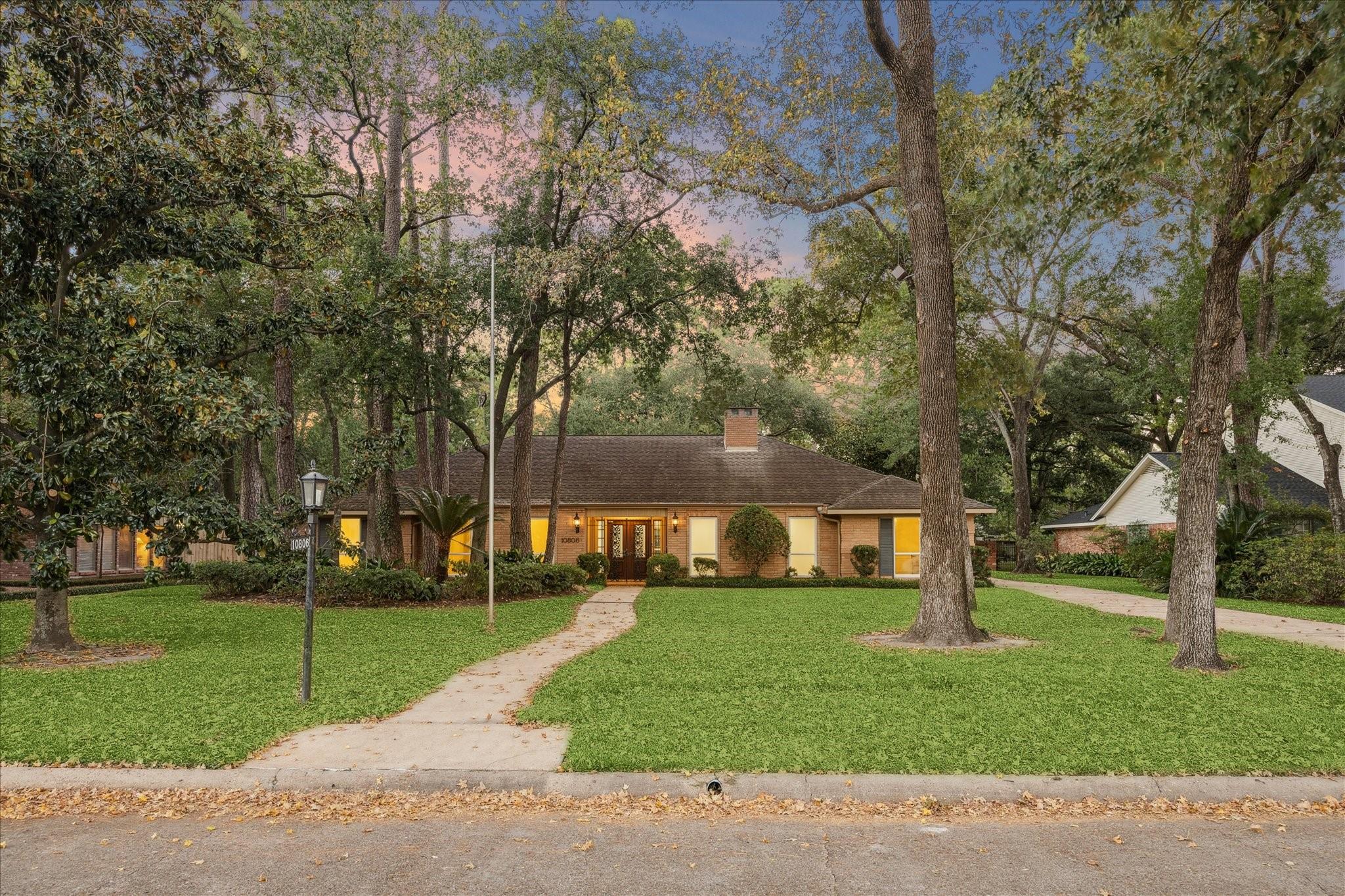 10806 Bridlewood Street