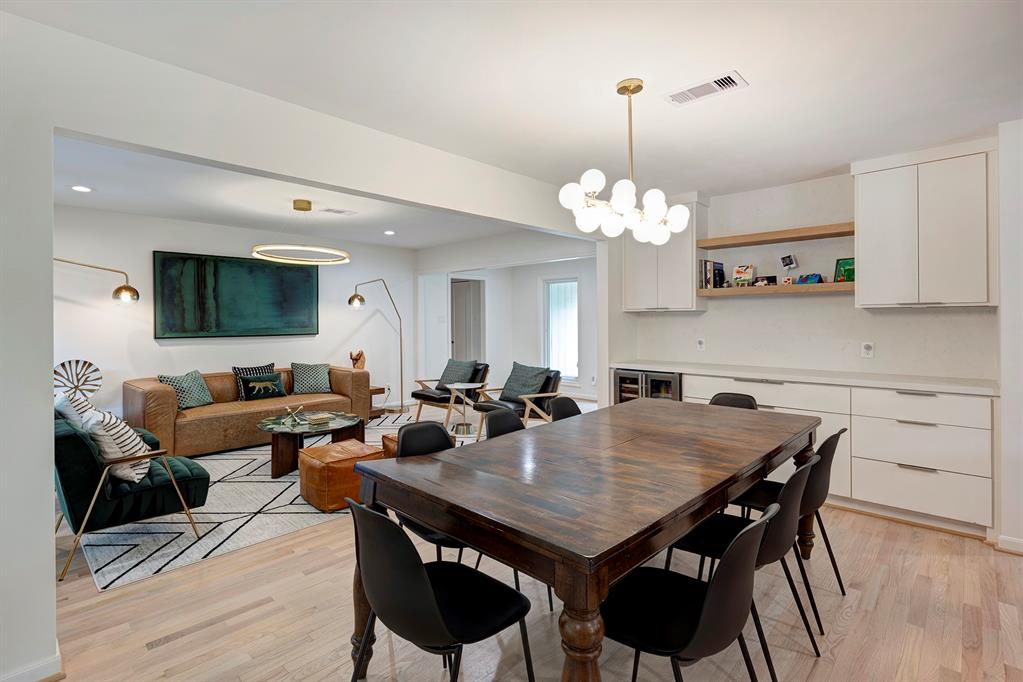 13703 Queensbury Lane
