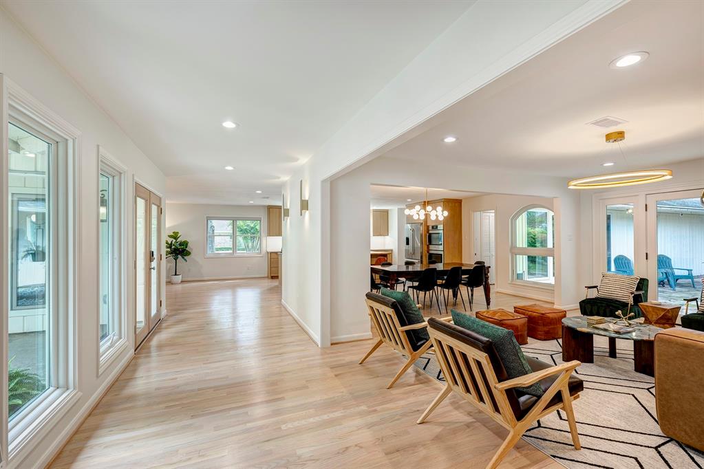 13703 Queensbury Lane