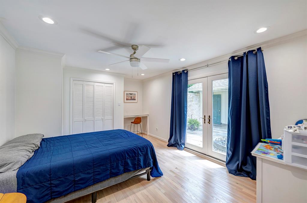 13703 Queensbury Lane