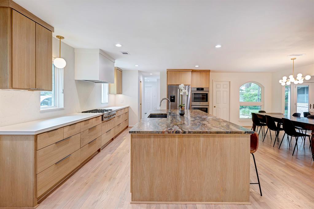 13703 Queensbury Lane