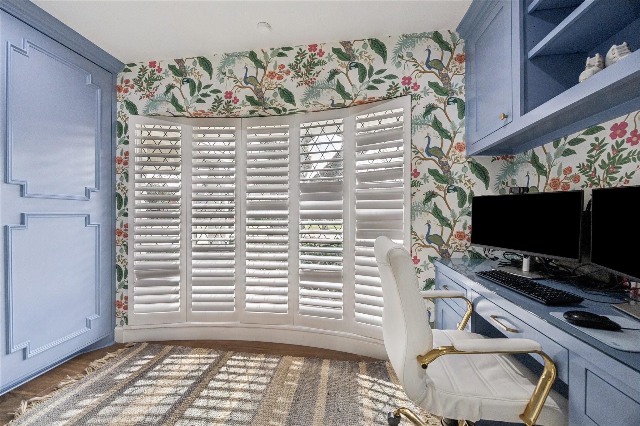 7906 Meadowbriar Lane