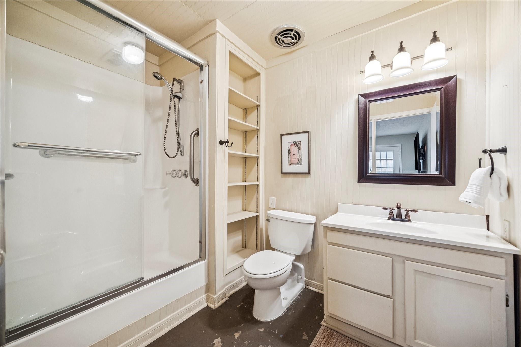 7906 Meadowbriar Lane