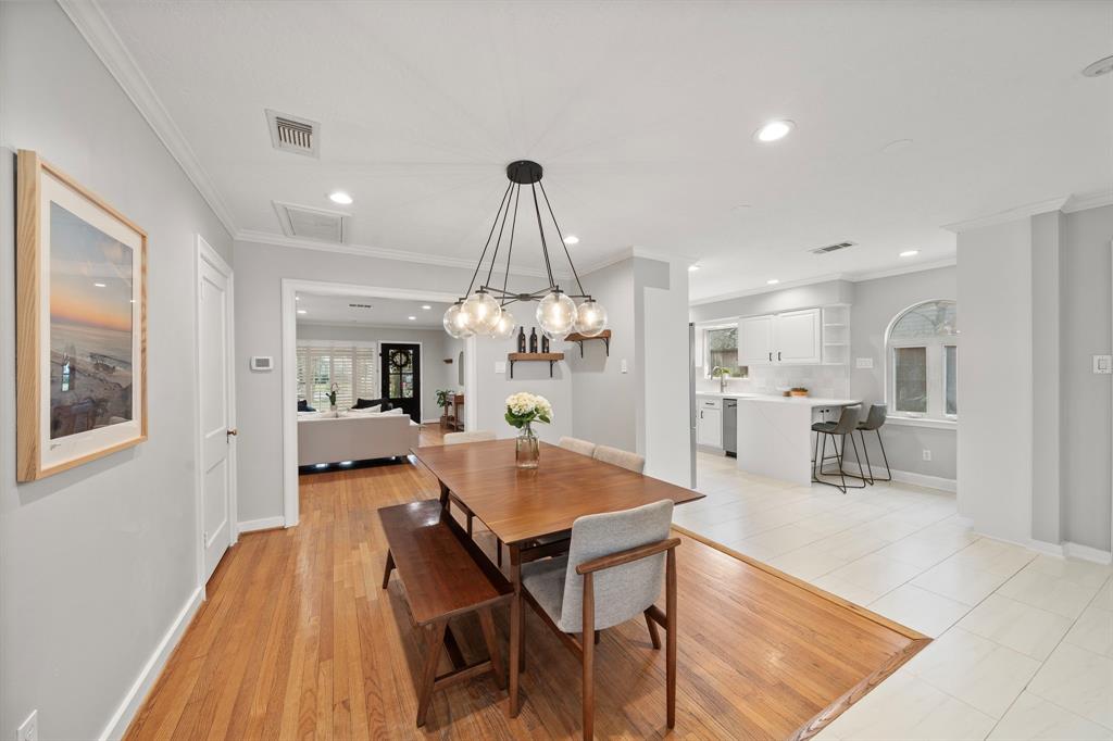 806 W 41st Street