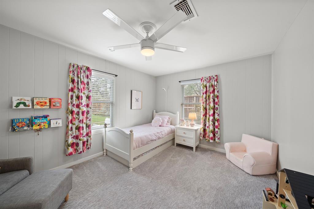 806 W 41st Street