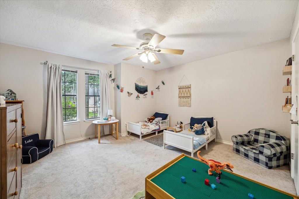 12430 Oakcroft Drive