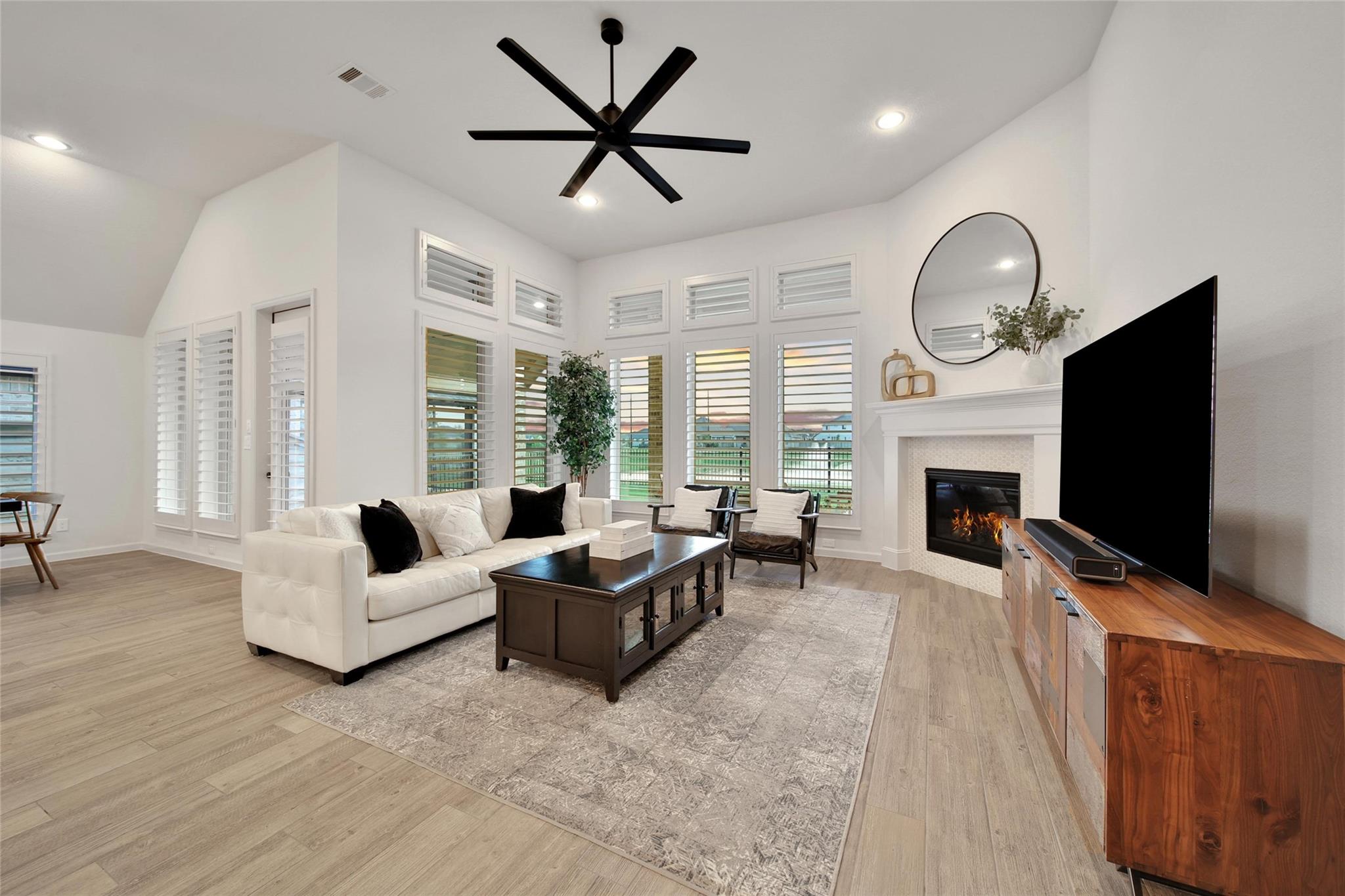 5018 Prairie Gourd Meadow