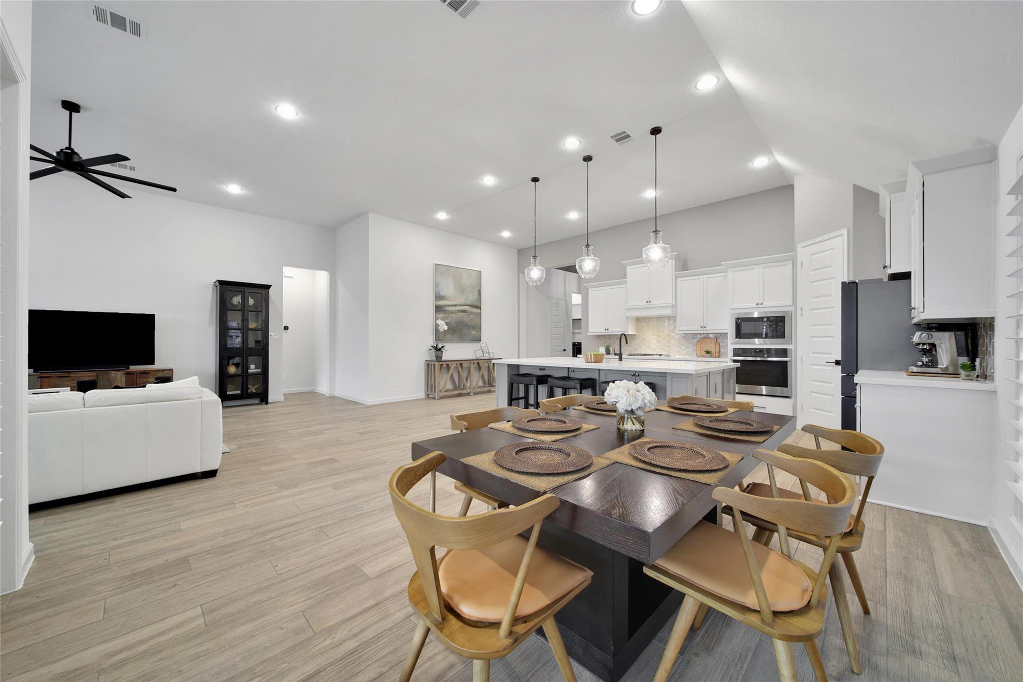 5018 Prairie Gourd Meadow