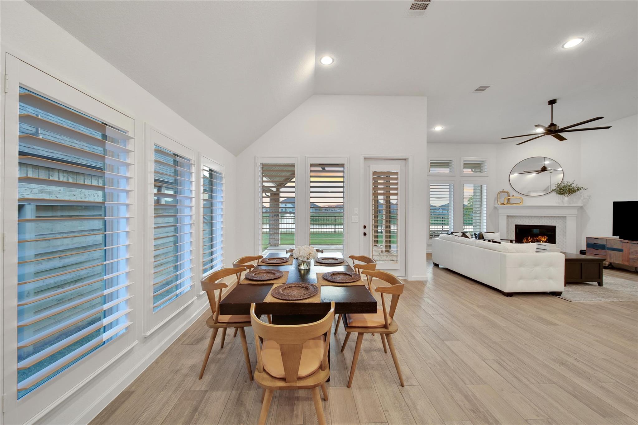 5018 Prairie Gourd Meadow