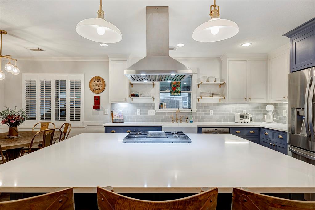 4906 Golf Drive