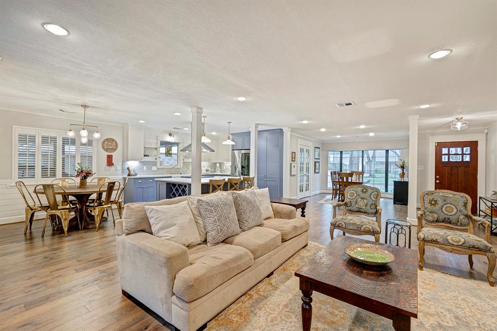 4906 Golf Drive