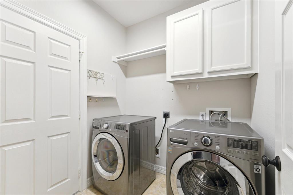 25218 Oak Villa Drive