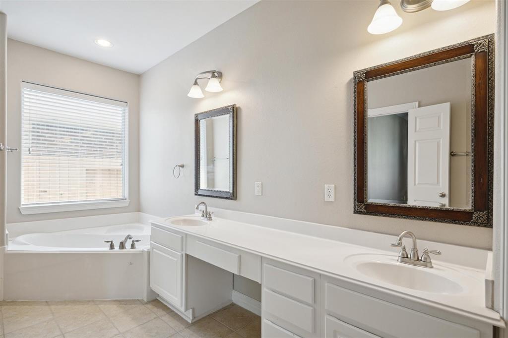 25218 Oak Villa Drive