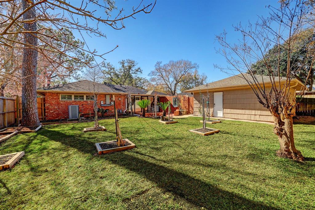 3814 Linklea Drive