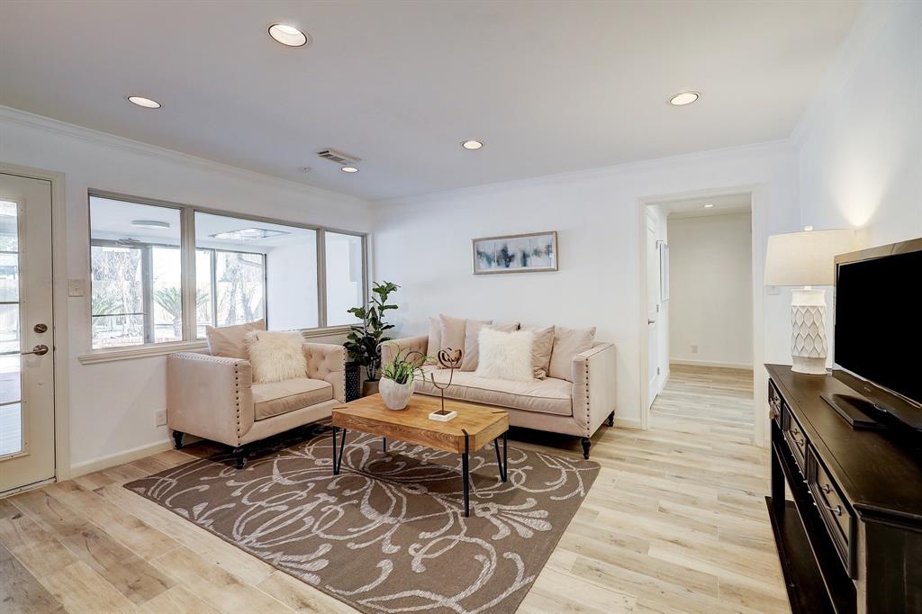 3814 Linklea Drive