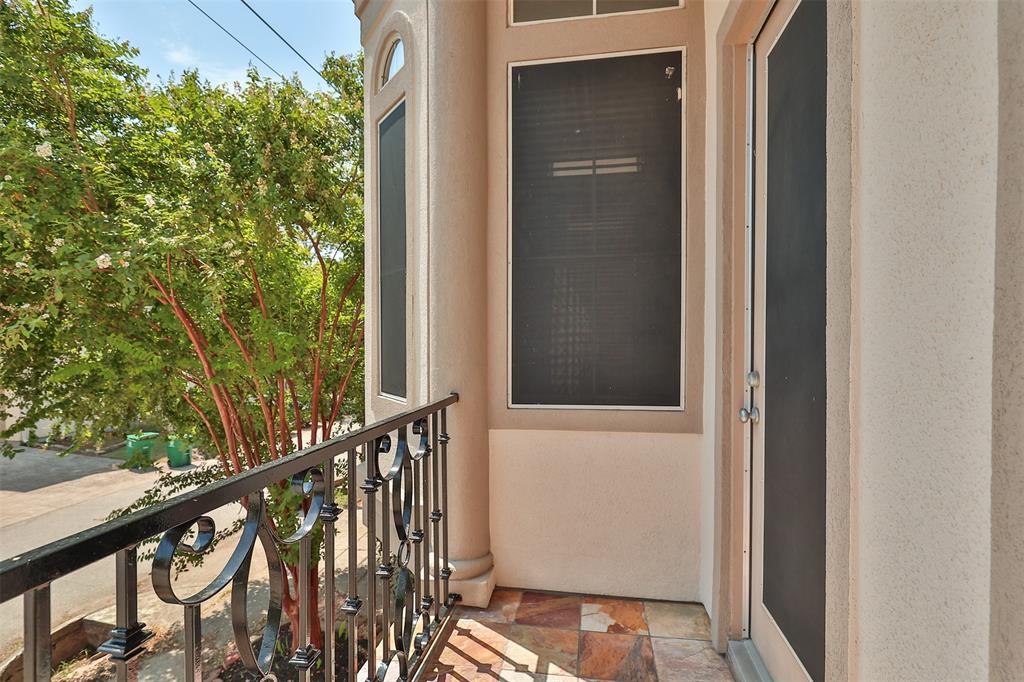 621 Knox Street