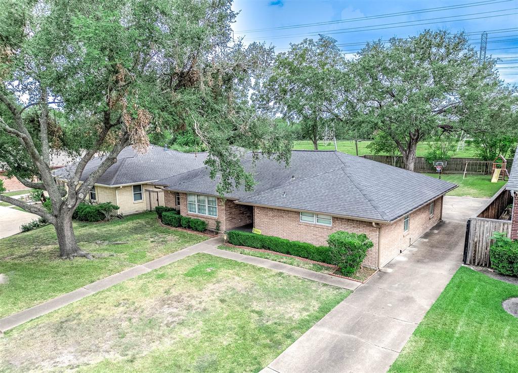 10709 Greenwillow Drive