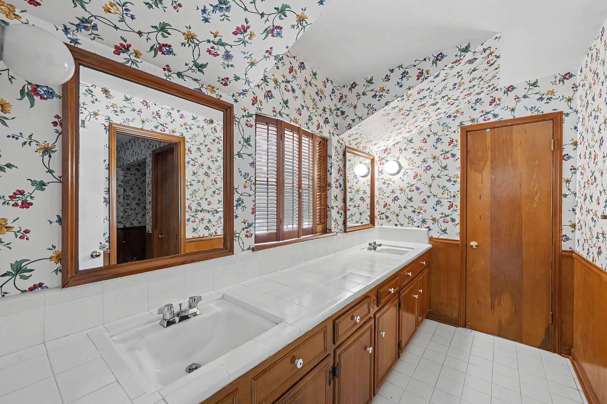 103 Beaver Tail Point