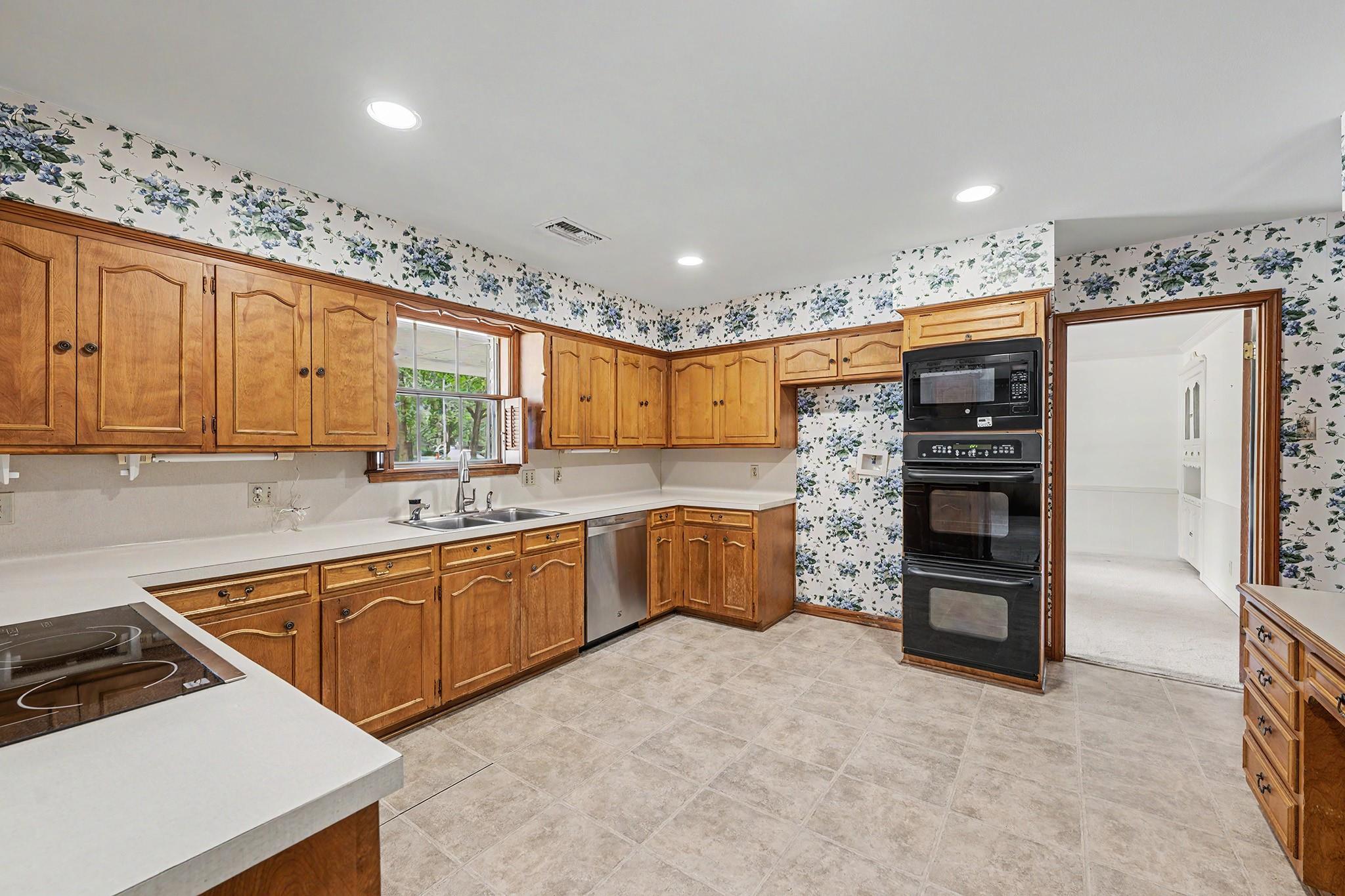 103 Beaver Tail Point