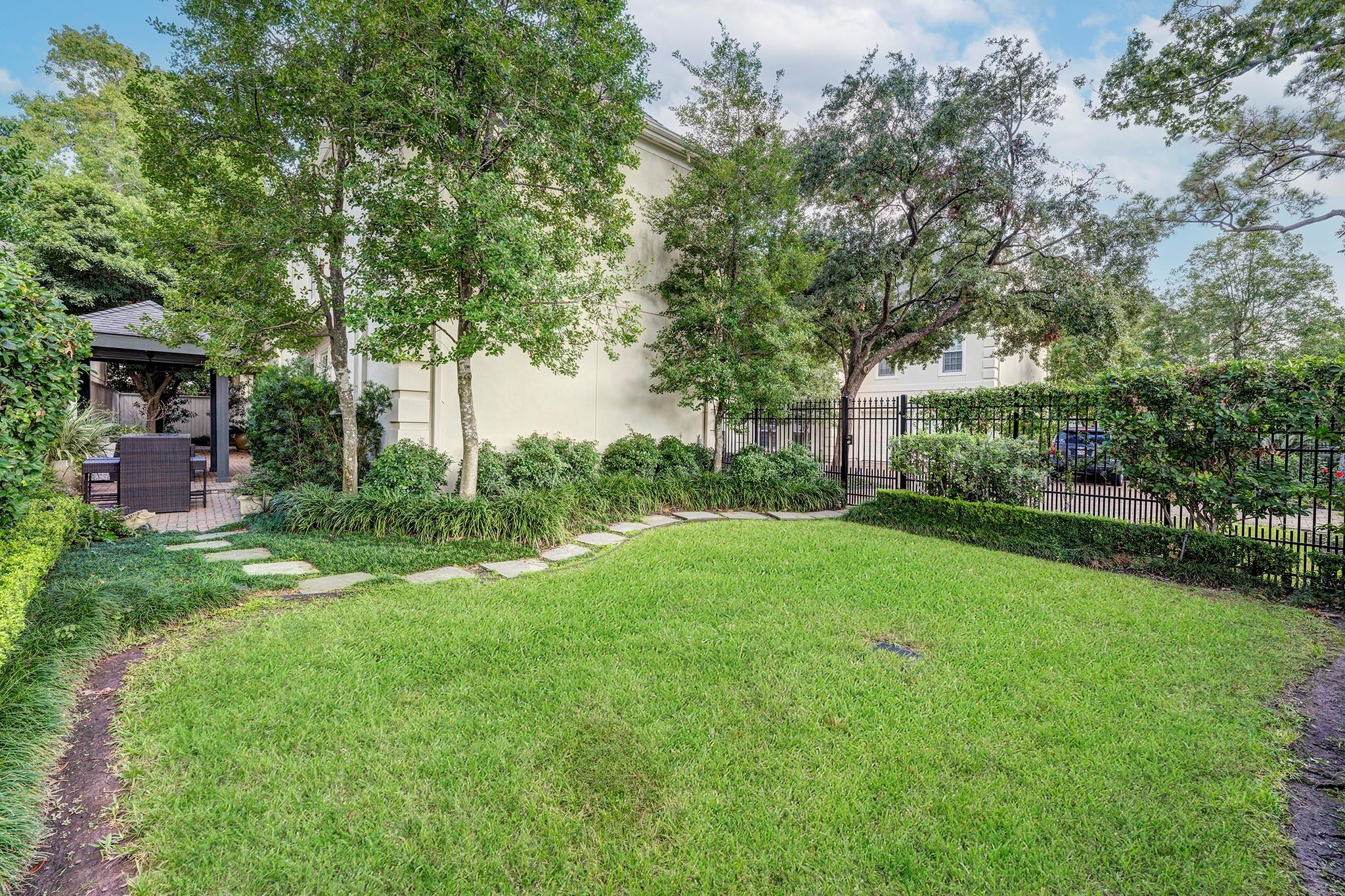 5120 Tangle Lane