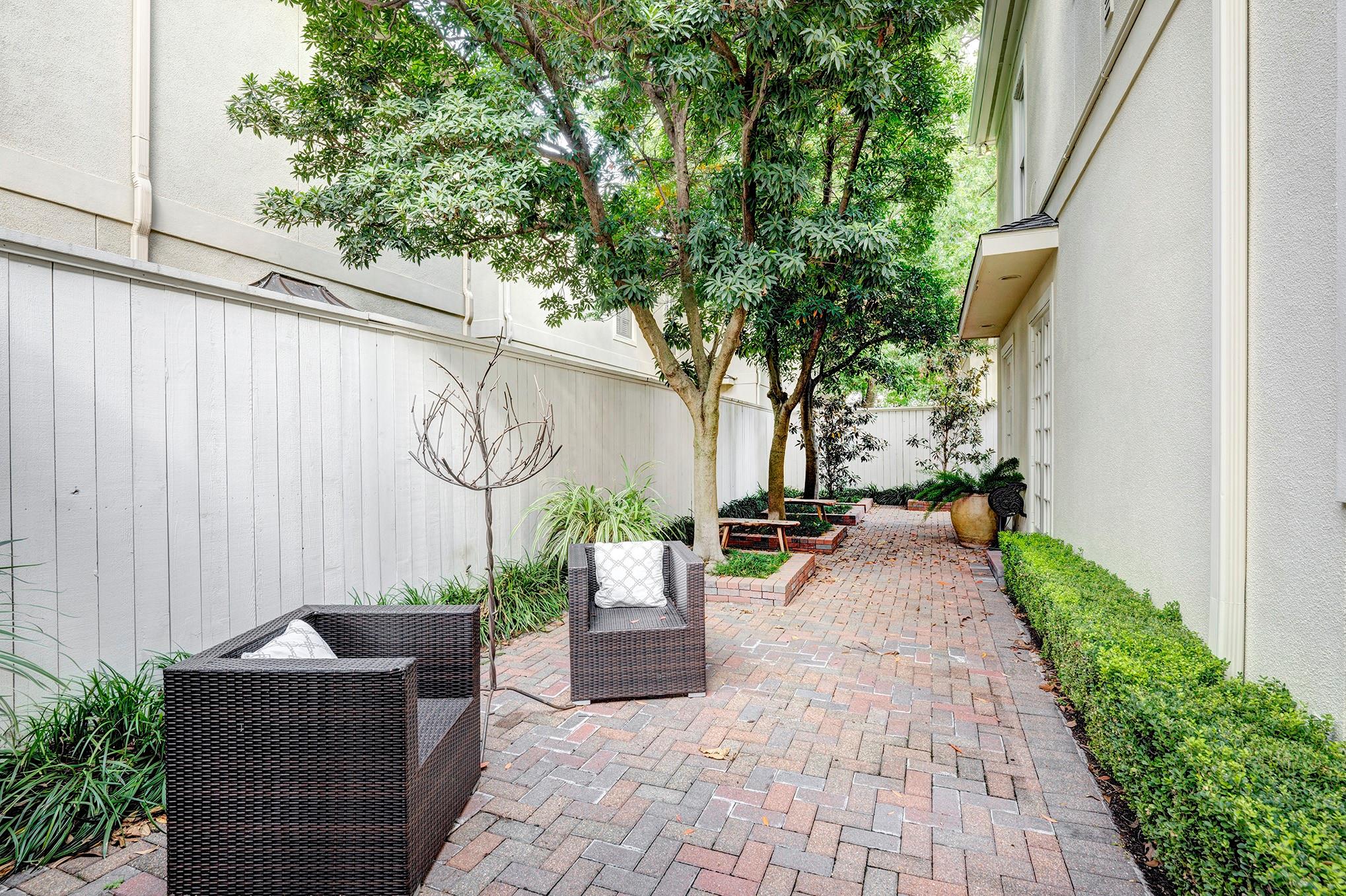 5120 Tangle Lane