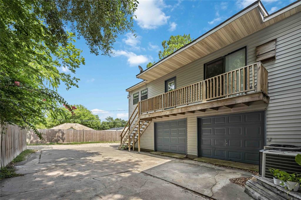 2119 N Austin Avenue # C
